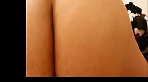 Big Booty Girlfriend Rides Cock Reverse Cowgirl!