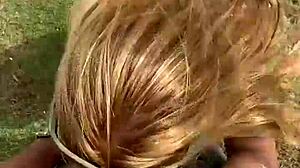 loira casada paulista com tatuagem e cabelo longo transa com amante carioca na praia pública