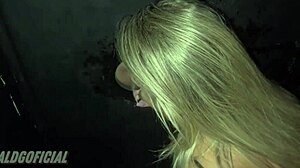 Me Enchi De Tes�o No Gloryhole Dois Dotados Eu Me Entreguei E Meu Marido S� Assistiu