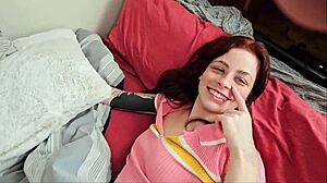 Оу уау, хорни заварена сестра Рене Роуз иска този крем пай преди вечеря в мръсна ролева игра 😈🍆