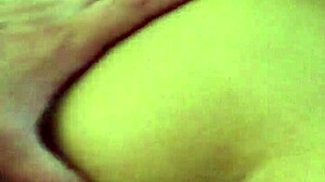 Horny Thai girlfriend gets fucked hard in passionate quickie with her friend