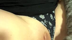 Milfs agurk-masturbation ender i squirting