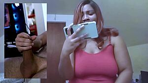 Woman mistakes small cocks for huge ones