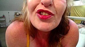 Silkkinen alushousut Rossille isolasta persestä kypsältä jonka kaikki haluavat naida.