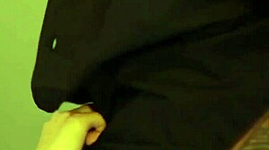 Novinha Traiu Namorados With Forty-Year-Old Driver Dri Sexy Sucking Older Man's Cock Passionately