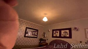 chilena chupando pico y luego recibiendo de a perrito le tiro el semen en la raja