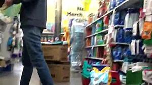 Milf with phat ass, oh how it jiggles!