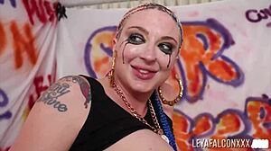 big ass slut leya falcon gets huge wet orgasm in blondie 3some with toys and kissing