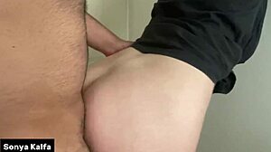 EN İYİ ARKADAŞLARIM ARAP HİCABLI ÜVEY ANNEMİ BÜYÜK SİKLİYLE SERT SİKTİLER AÇIK HAVADA!