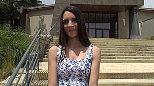 candie jeune nymphomane adore avoir deux bites en elle pour double penetration mmf. oh wow its intense with skinny french teen