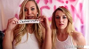 big ass slut leya falcon gets huge wet orgasm in blondie 3some with toys and kissing