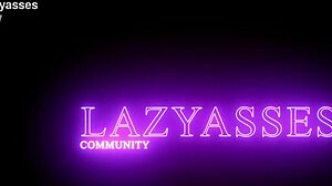 Vivas Sexy Legs and Kisses