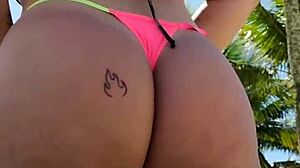 Intense Desire On Beach With Flashing Exhibition