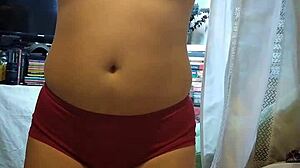 Mi Padrastro Se Metió a Mi Cuarto y Me Mostró Su Verga TerminÉ Mamándosela