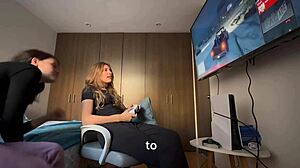 Teenagers Cant Be Alone Without Exploring Bodies