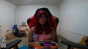 por favor juega con mi coñito y llenalo de leche mientras yo estoy en los videojuegos