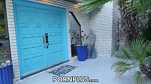 Hey, check out this lucky buyer scoring unexpected action from realtor Kylie Shay.