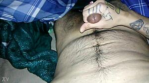 Darius Andino Cums Hard!
