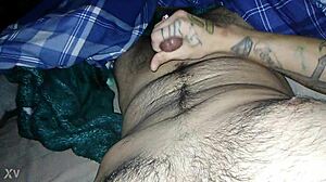 Darius Andino Cums Hard!