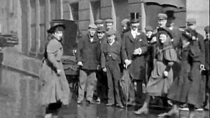 I remember those vintage lesbians diving into hairy beaver in a steamy 3some.