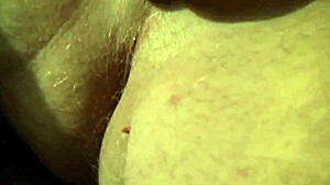 sehr lange wichsen mit vorsaft und heftigem orgasmus on homemade bed flashing big cock