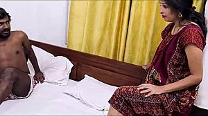 Indická Nevlastná Mama Sají Chuj A Prehlta Spermu V Vášnivej Misionárskej Krémovej Výplni