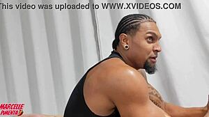 Massagista gives surra de rola to safada esposa during interracial massage with big black cock anal.