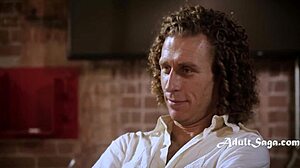 U ovoj priči o casting intervjuu Alison Rey liže kurac Michaelu Vegasu za callback što vodi do grubog jebanja i sisanja s akcijom stopala i prstiju