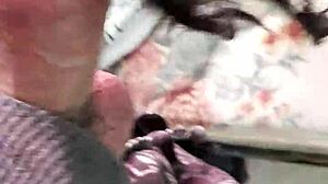 mi esposa usando su rica lengua