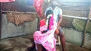 Indická teta v saree veľmi horúci sex s mladým 18+ chlapcom s detailným prstovaním v spálni!