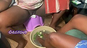 Amateur couple spreads milf trimmed pussy for homemade naughty play