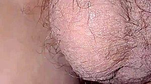 Seks v Vietnamu se odvija kot skupina treh vključno z mamico v vietnamskem okolju