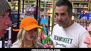 Freeuse skinny blonde teen and customer handle tiny employee in outdoor lesbian action.