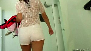 Ariana grand and mandy armani dive into pov pussy licking action