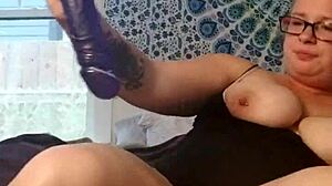 Squirting Lesbian Massage with Dildo Toys and Big Ass Orgasm in BBW Milf Action