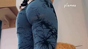 perfect round ass girl displays workout skills