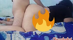 madrastra culona follada al estilo perrito mientras se masturba en homemade video