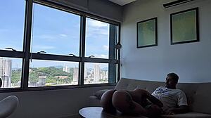 Você dormiu sem lençol então meti gostoso na sua buceta inchada?