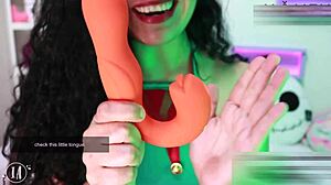 Exploring top g-spot vibrator and clitoris licker in unboxing by agatha dolly