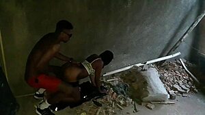 Brazilian bodybuilder novinha from Rio de Janeiro favela in shortinho gets fucked with fingering and slapping in abandoned house.