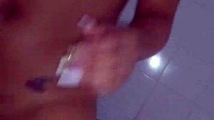 Hey, mira como chupo la verga de mi jefe, but is it just for that appropriate salary raise?