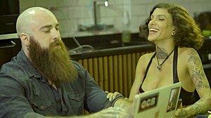 tattooed rocker dude bangs his big clit girlfriend hard 😏🍑