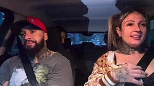 motorista de app pega novinha de 18 anos que nao aguenta e chupa peitos pequenos ate gozar no carro