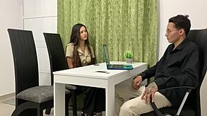 i discuss work with the boss in the office so that he hires me in his company