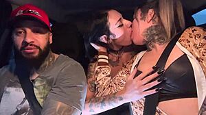 motorista de app pega novinha de 18 anos que nao aguenta e chupa peitos pequenos ate gozar no carro