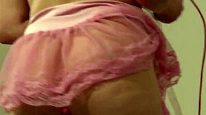 Milf uses jump rope with anal plug for amateur fetish play