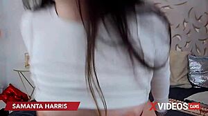 Hey, check out xvideoscams with samanta harris this lovely cutie rubbing and fingering her shaved pussy to squirt.