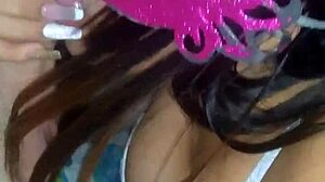 Hey, mira como chupo la verga de mi jefe, but is it just for that appropriate salary raise?