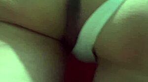 safada açucarada spreads shaved ass and big cheeks