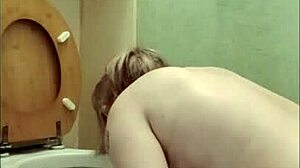 esclave f dégradation au bureau du maître